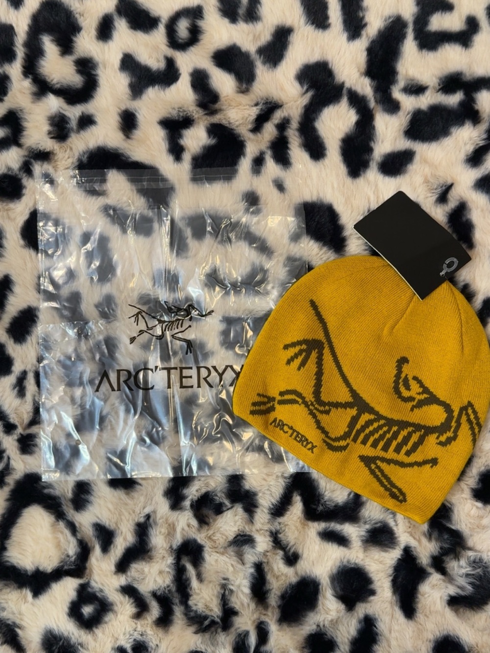 Arc'teryx Kids Yellow Beanie with Black Logo Graphic